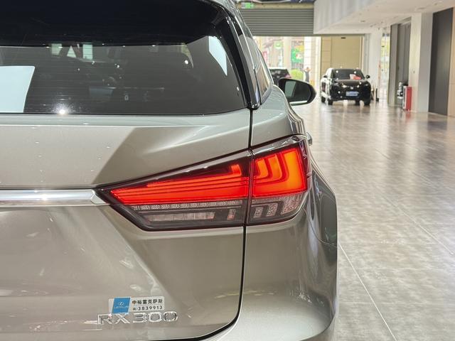 Certificated Used Lexus RX 2020 Facelift 300 4WD Elegant Edition