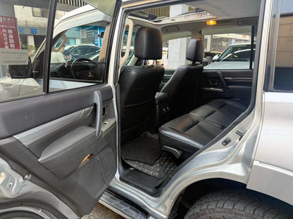 Certificated Used Mitsubishi Pajero (Imported) 2014 Model 3.0L Elite Edition