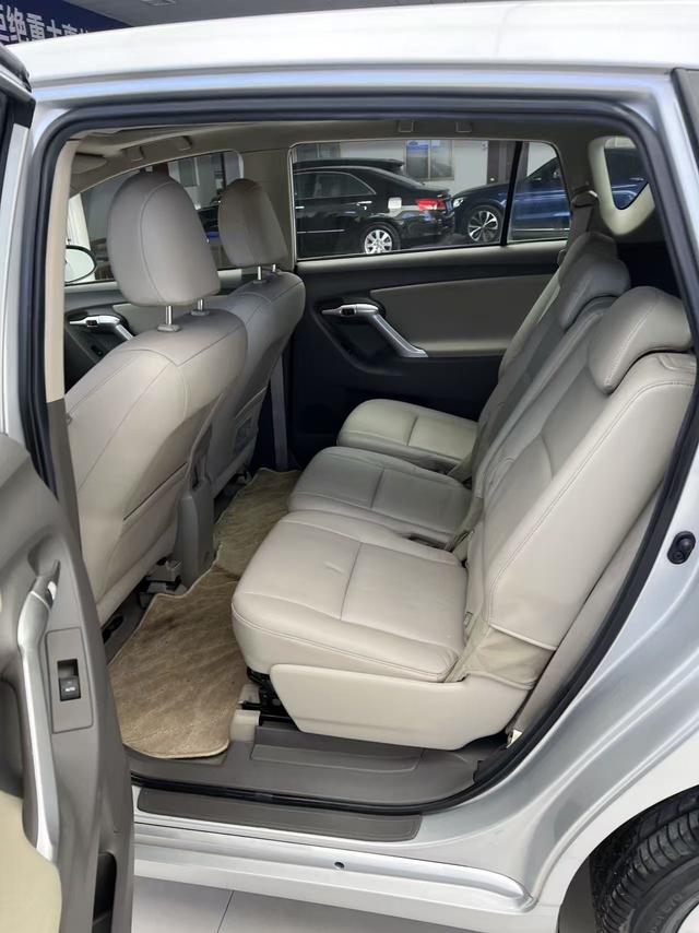 Certificated Used GAC Toyota E'Z 2014 Xingyao 180G CVT Luxury Multi-Functional Version