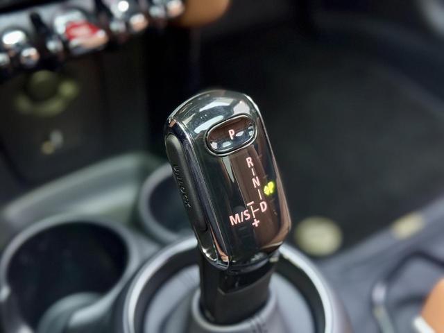 Certificated Used MINI 2023 Facelift 2.0T COOPER S Artist