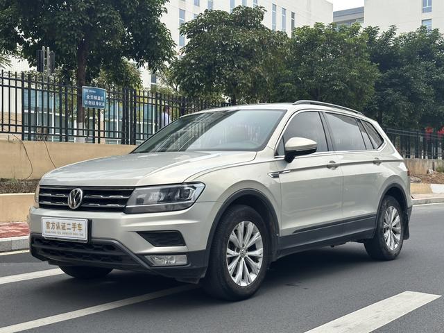 Certificated Used SAIC Volkswagen Tiguan L 2017 330TSI Automatic FWD Trend Edition