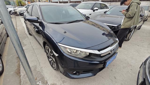 Certificated Used Dongfeng Honda Civic 2016 220Turbo CVT Premium