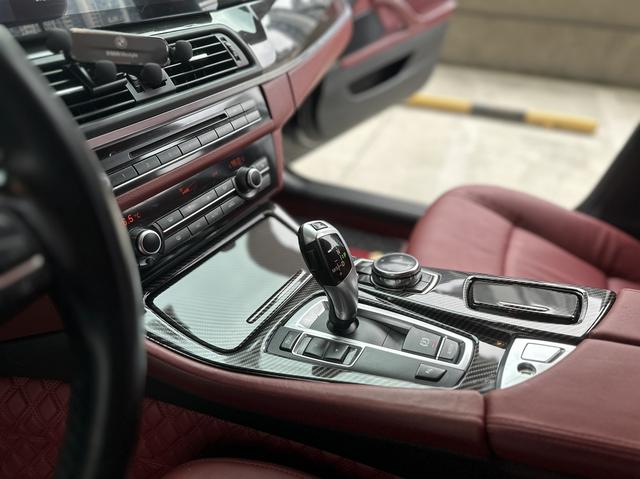 Certificated Used BMW 5 Series 2014 Model 525Li Luxury Design Package