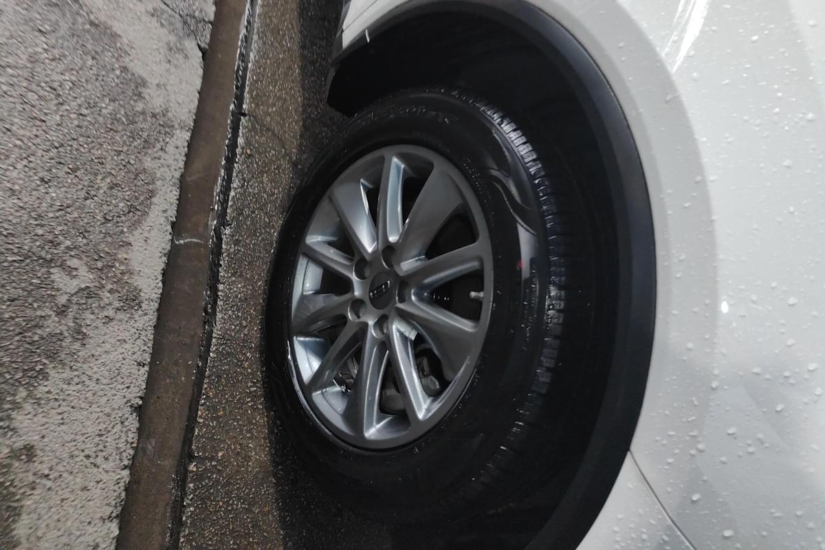 Certificated Used Geely Jiaji 2021 1.8TD DCT Comfortable Type