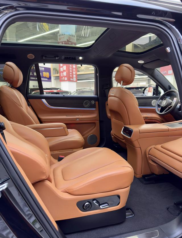 Certificated Pre-Owned AITO M9 2024 Extended Range Max Six-Seater Version -u22025047