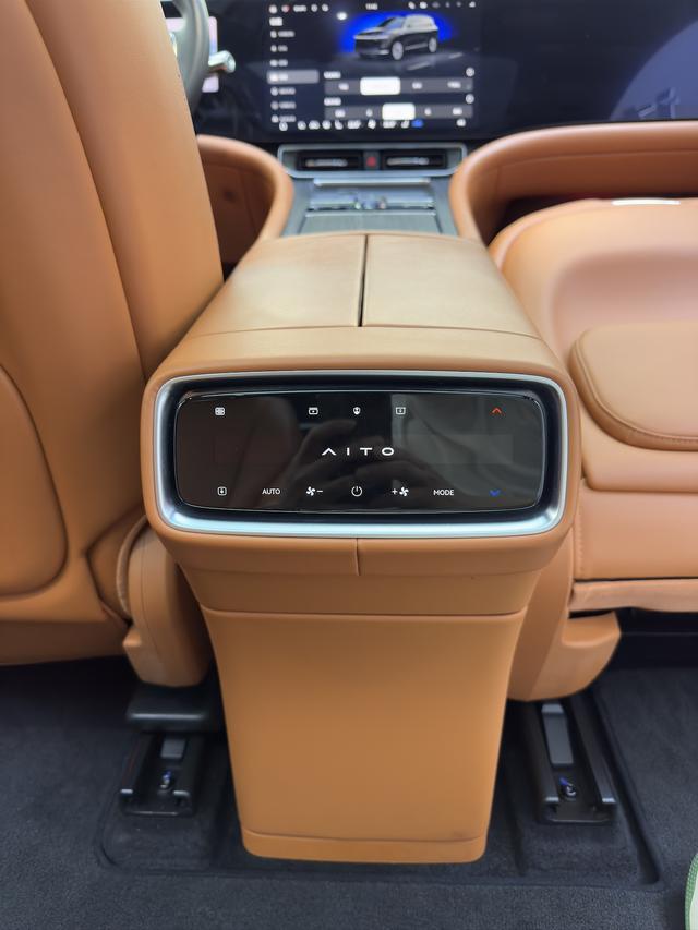 Certificated Pre-Owned AITO M9 2024 Extended Range Max Six-Seater Version -u22025047