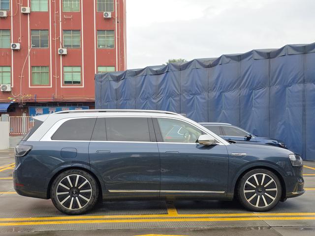 Certificated Pre-Owned AITO M9 2024 Extended-Range Ultra Six-Seater Version -u22049162