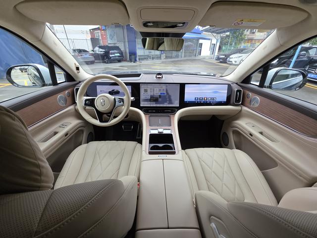 Certificated Pre-Owned AITO M9 2024 Extended-Range Ultra Six-Seater Version -u22049162