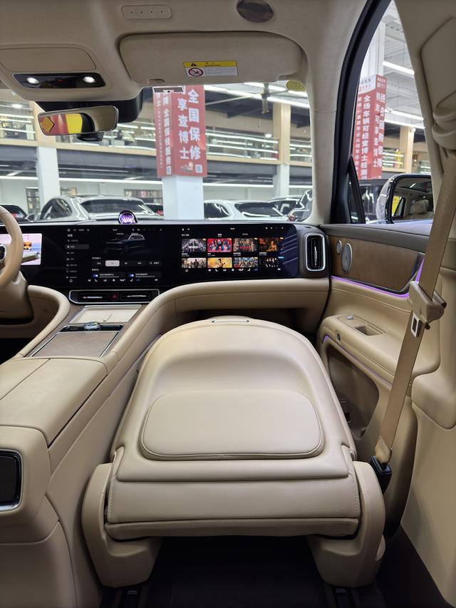 Certificated Pre-Owned AITO M9 2024 Extended Range Ultra Five-Seater Edition -u21973111