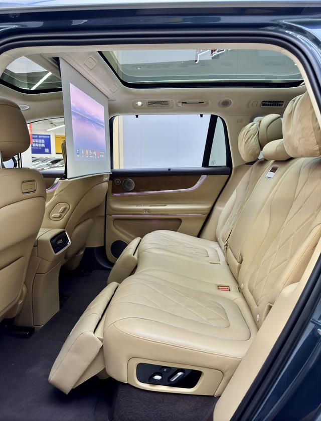 Certificated Pre-Owned AITO M9 2024 Extended Range Ultra Five-Seater Edition -u21973111