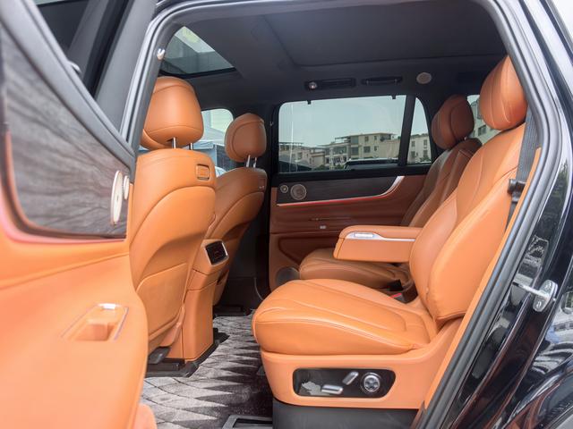 Certificated Pre-Owned AITO M9 2024 Extended Range Max Six-Seater Version -u21683184