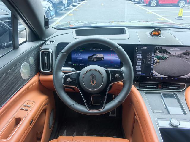 Certificated Pre-Owned AITO M9 2024 Extended Range Max Six-Seater Version -u21683184