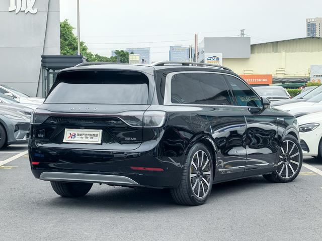 Certificated Pre-Owned AITO M9 2024 Extended Range Max Six-Seater Version -u21683184