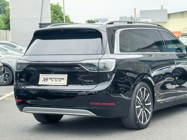 Certificated Pre-Owned AITO M9 2024 Extended Range Max Six-Seater Version -u21683184