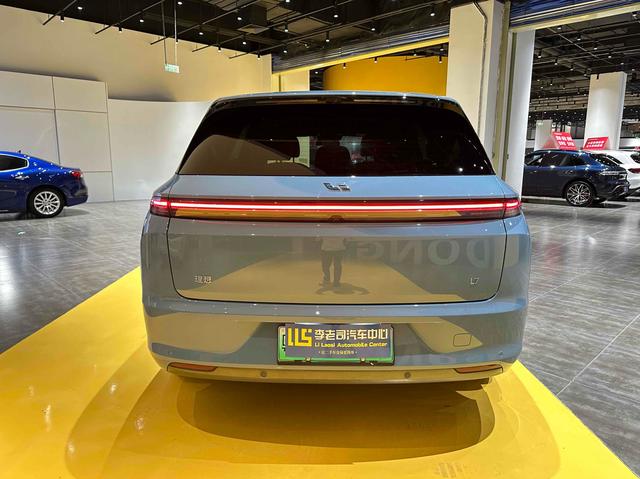 Certificated Pre-Owned Li Auto L7 2023 Pro Edition -u21593730