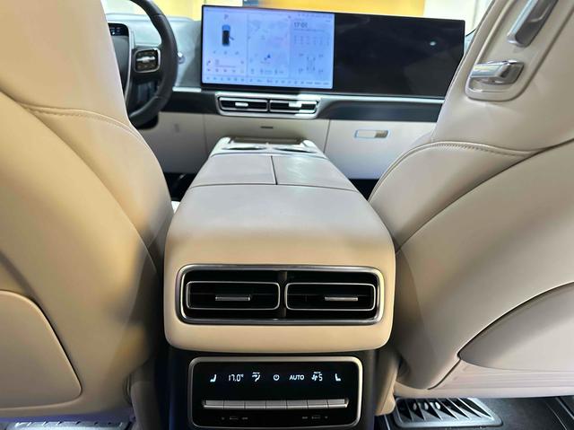 Certificated Pre-Owned Li Auto L7 2023 Pro Edition -u21593730