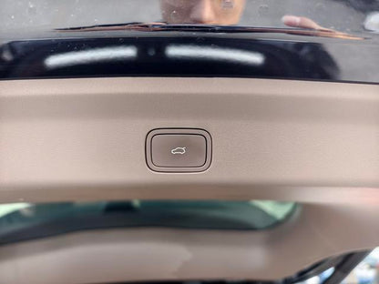 Certificated Pre-Owned Wenjie M8 2025 Extended Range Max Six-Seater Version -u21874263