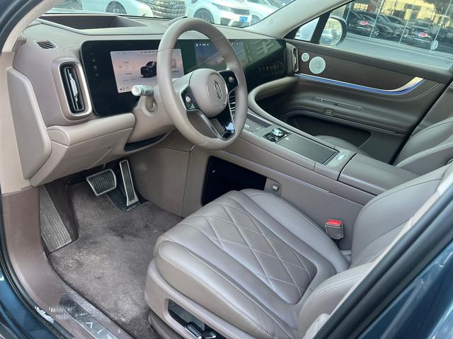 Certificated Pre-Owned Wenjie M9 2024 Extended-Range Ultra Five-Seater Edition -u21974147