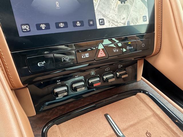 Certificated Pre-Owned Yangwang U8 2023 Luxury Edition -u22079648