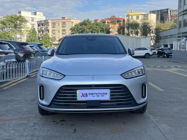 Certificated Pre-Owned Wenjie M5 2022 Extended-Range Four-Wheel Drive Performance Edition -u21714917