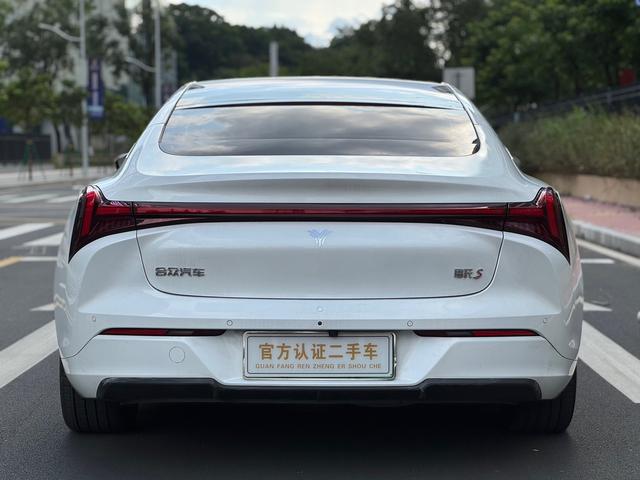 Certificated Pre-Owned Hozon Auto Nezha S 2022 Extended-Range Version 1160 Small Edition -u20653076