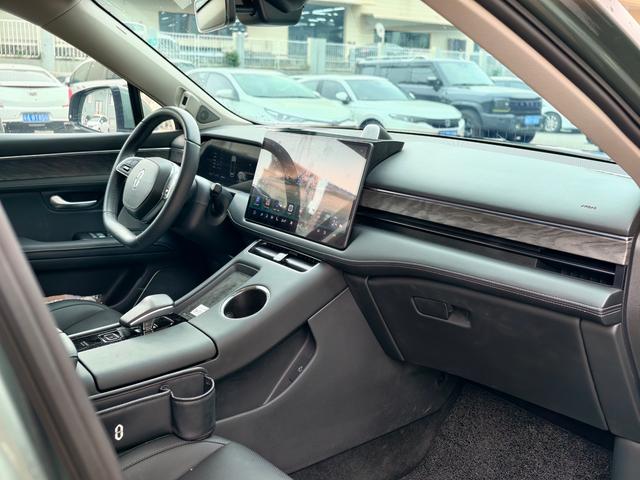 Certificated Pre-Owned Wenjie M5 2022 Extended-Range Four-Wheel Drive Ultimate Edition -u22008648