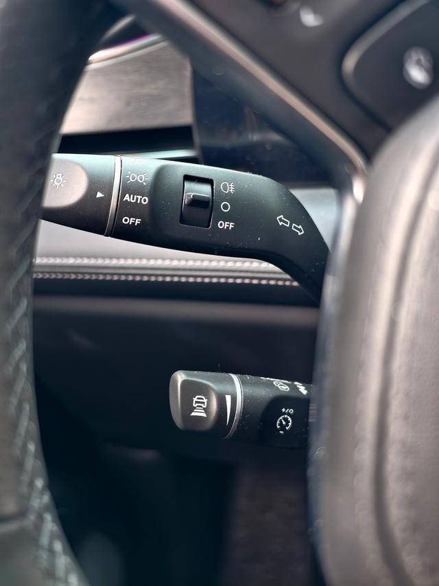 Certificated Pre-Owned Wenjie M5 2022 Extended-Range Four-Wheel Drive Ultimate Edition -u22008648