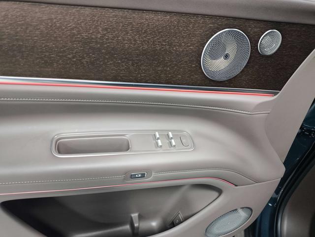 Certificated Pre-Owned AITO M9 2024 Extended Range Ultra Five-Seater Version -u21594493