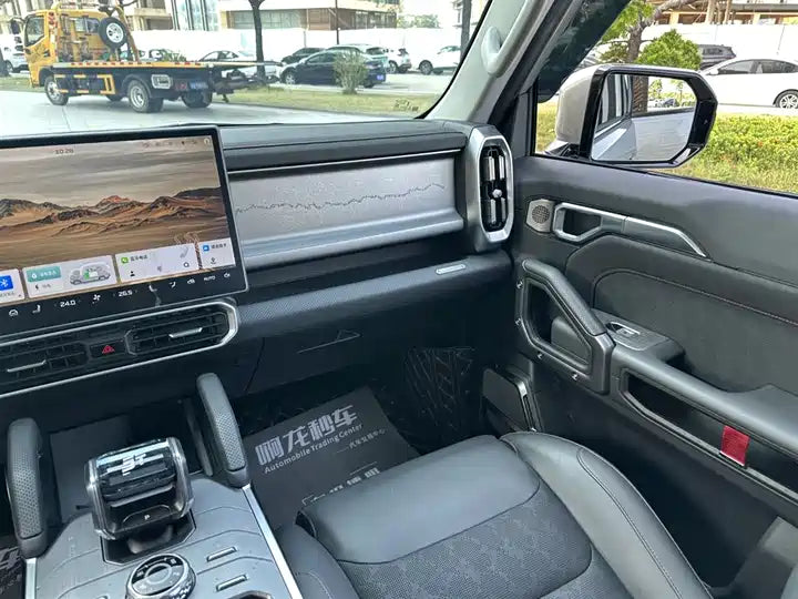 Pre-owned Jetour Traveller C-DM (2024) · C-DM 129 km Forest Edition