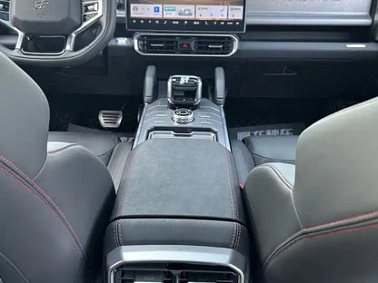 Pre-owned Jetour Traveller C-DM (2024) · C-DM 129 km Forest Edition