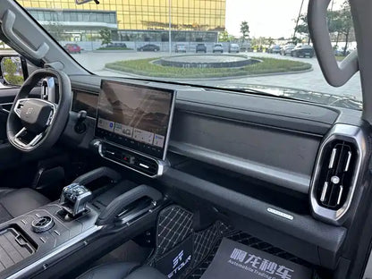 Pre-owned Jetour Traveller C-DM (2024) · C-DM 129 km Forest Edition