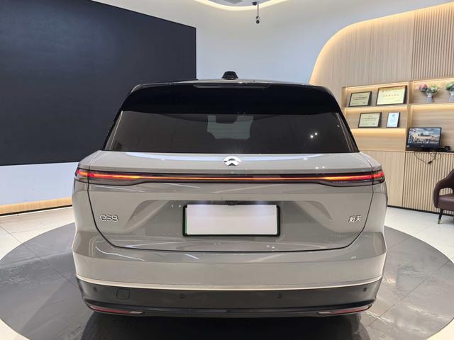 Certificated Pre-Owned NIO ES8 2024 75kWh -u23768030