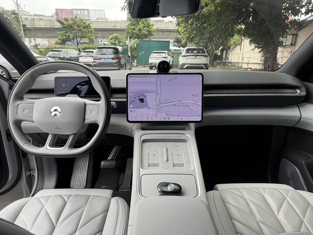 Certificated Pre-Owned NIO ES6 2025 75kWh -u23808894