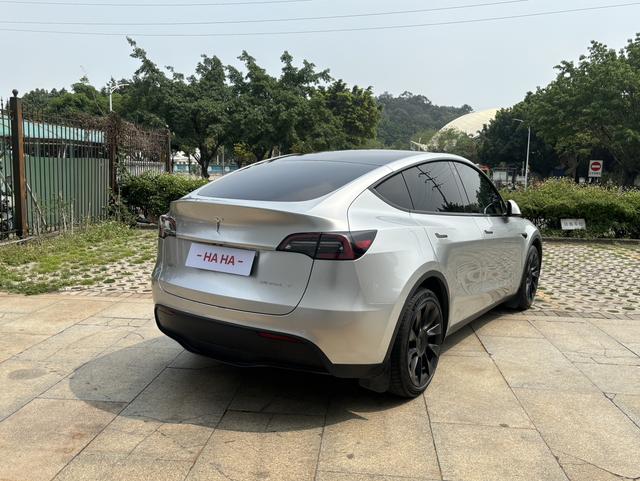 Certificated Pre-Owned Tesla Model Y 2022 Long Range All-Wheel Drive Version -u23798599