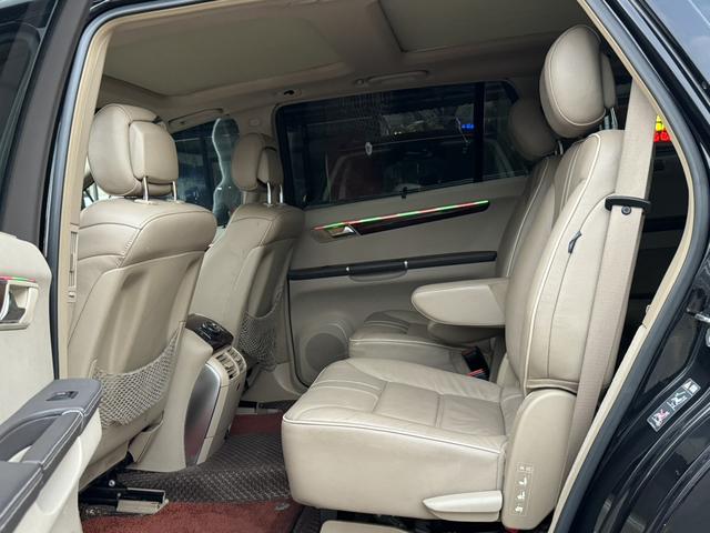 Certificated Pre-Owned Mercedes-Benz R-Class 2011 R 350 L 4MATIC -u23104191