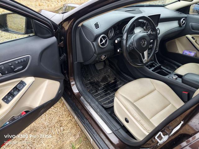 Certificated Pre-Owned Mercedes-Benz GLA 2015 GLA 220 4MATIC Luxury -u22723450
