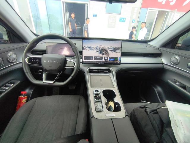 Certificated Pre-Owned Chery Tiggo 8 PLUS C-DM 2025 1.5T Luxury -u23926767