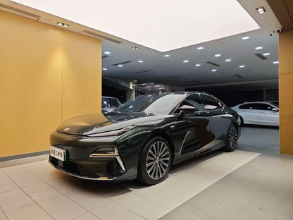 Certificated Pre-Owned Geely Galaxy Xingyao 8 PHEV 2025 Edition 130km EM-P Starship Version -u23976391