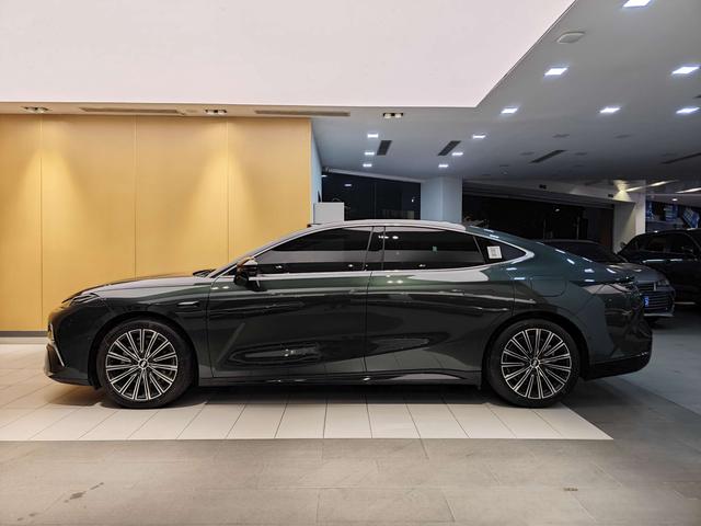 Certificated Pre-Owned Geely Galaxy Xingyao 8 PHEV 2025 Edition 130km EM-P Starship Version -u23976391