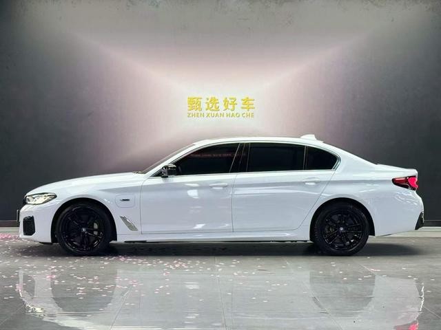 Certificated Pre-Owned BMW 5 Series PHEV 2022 Second Facelift 535Le Pioneer Edition M Sport Package -u23971128