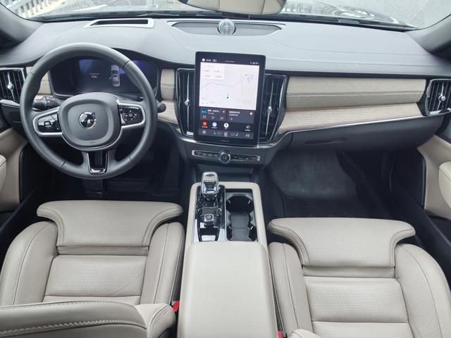 Certificated Pre-Owned Volvo S90 PHEV 2026 T8 AWD Long-Range Inscription Luxury Edition -u24009196
