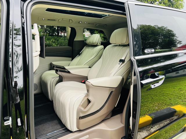 Certificated Pre-Owned Denza D9 DM 2022 970 4WD Flagship Edition -u24010902