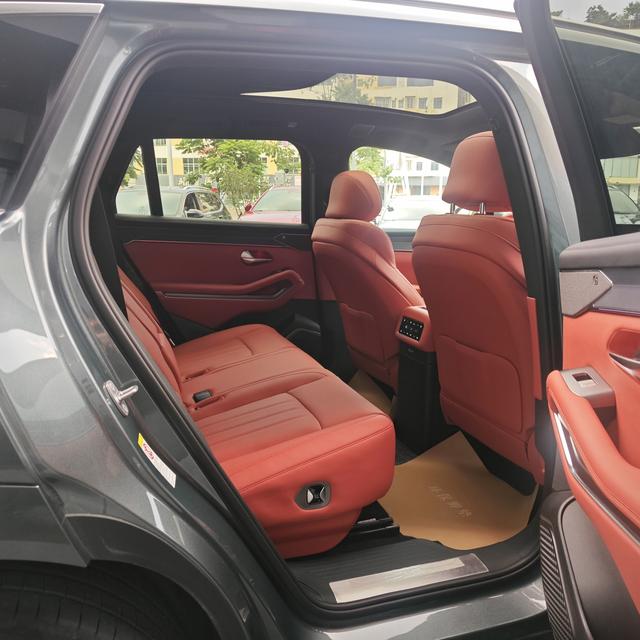 Certificated Pre-Owned BYD Tang L DM 2025 DM-p 175KM 4WD Drone Enthusiast Edition -u24025468