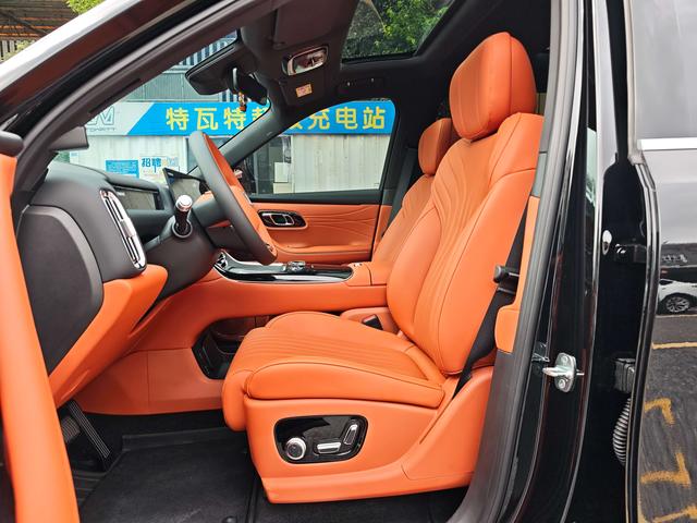 Certificated Pre-Owned Geely Galaxy M9 2025 210km 4WD Leading Edition -u24032267