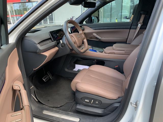 Certificated Pre-Owned NIO ES8 2023 Edition 75kWh Executive Version -u24010005