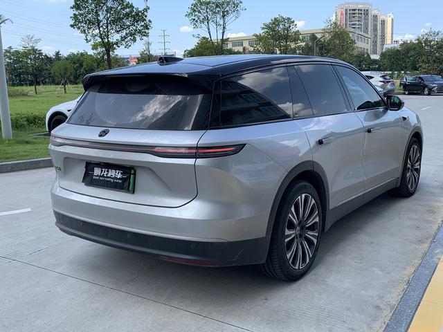 Certificated Pre-Owned NIO ES8 2023 Edition 75kWh Executive Version -u24010005