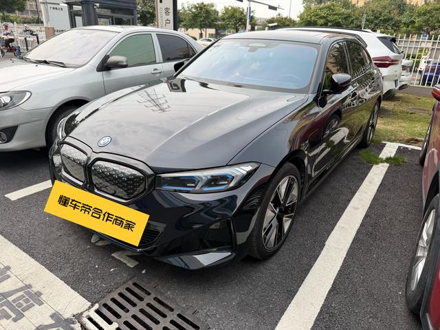 Certificated Pre-Owned BMW i3 2025 eDrive40L Night Edition Package -u24046351