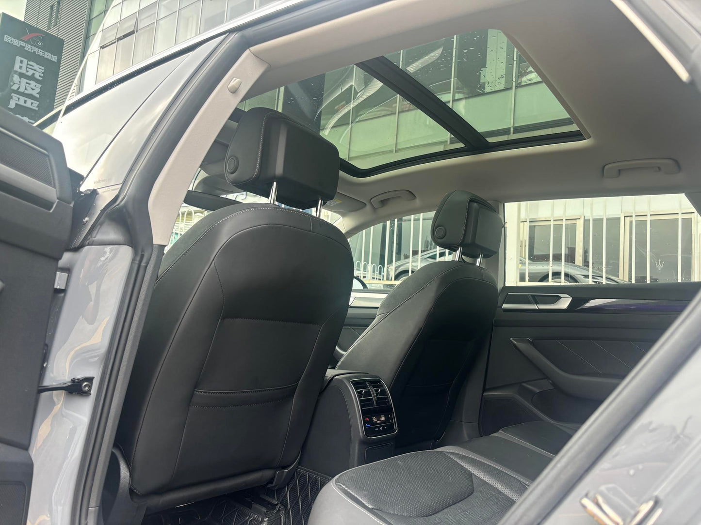 Certificated Pre-Owned Volkswagen CC 2023 Shooting Brake 380TSI Hunting Heart Edition -u24045291