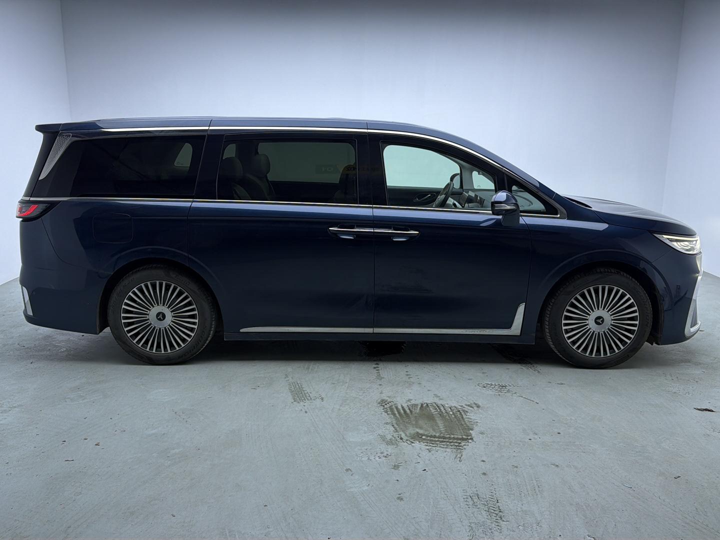 Certificated Pre-Owned VOYAH Dreamer PHEV 2025 4WD Flagship Kunpeng Edition -u24051633