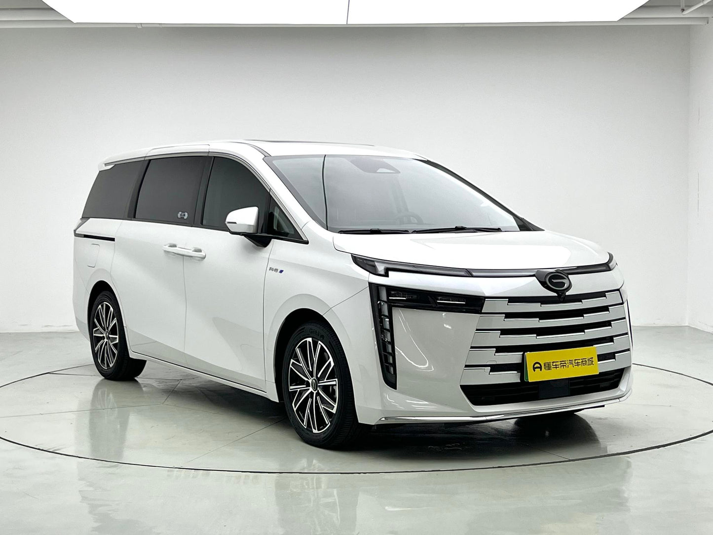Certificated Pre-Owned GAC Trumpchi E8 PHEV 2024 2.0ATK 150km MAX Edition -u24048944